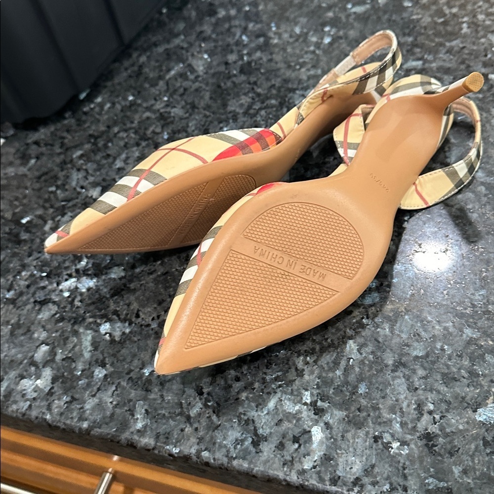 Classic Plaid Pointed Toe Slingback Heels | Size 8 - Picture 2 of 5